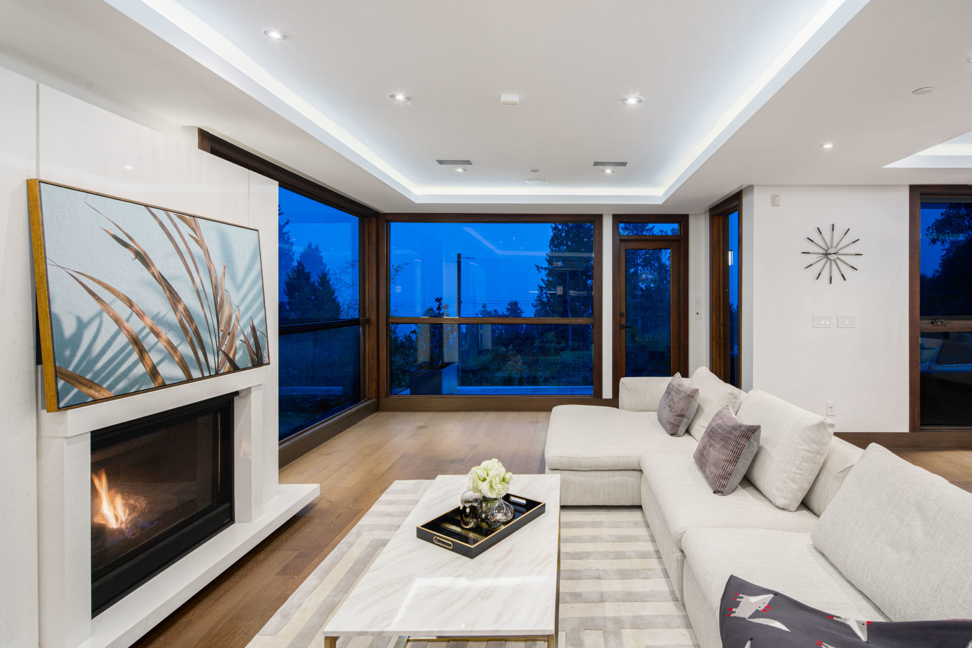 CONTEMPORARY ARCHITECTURAL HOME- 3175 Dickinson Crescent, West Vancouver